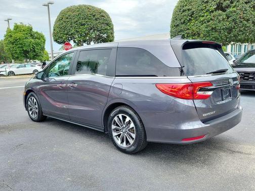 Modern Steel Metallic 2024 Honda Odyssey EX-L