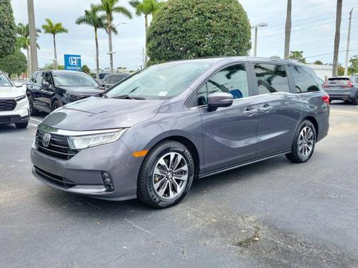 Modern Steel Metallic 2024 Honda Odyssey EX-L