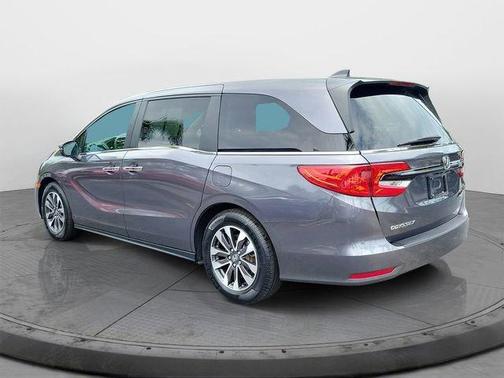 Modern Steel Metallic 2024 Honda Odyssey EX-L