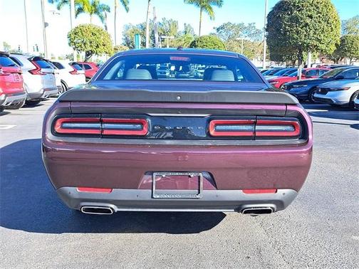 2020 Dodge Challenger SXT