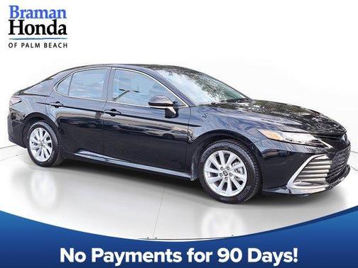 2024 Toyota Camry LE