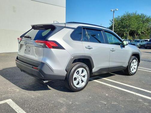 Silver Sky Metallic 2019 Toyota RAV4 LE