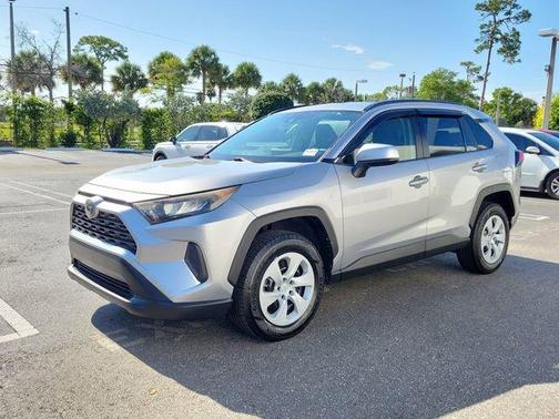Silver Sky Metallic 2019 Toyota RAV4 LE