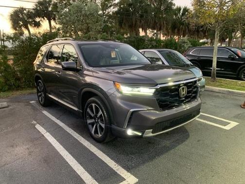 2024 Honda Pilot Touring