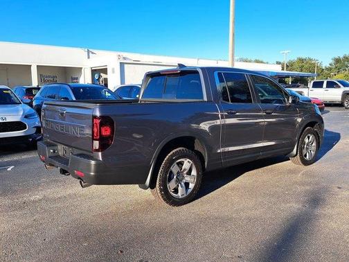 Modern Steel Metallic 2026 Honda Ridgeline RTL