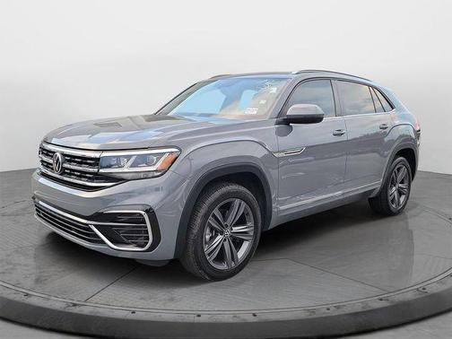 Pure Gray 2021 Volkswagen Atlas Cross Sport 3.6L V6 SE w/Technology R-Line