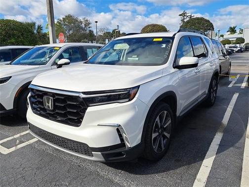 2025 Honda Pilot Touring