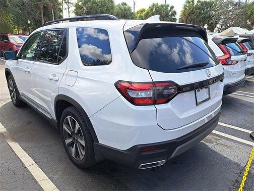 2025 Honda Pilot Touring