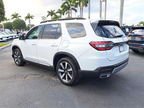 2025 Honda Pilot Touring