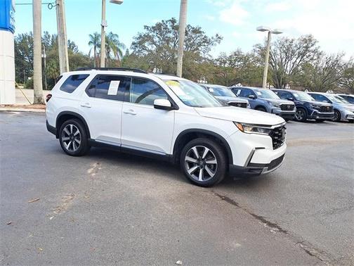 2025 Honda Pilot Touring