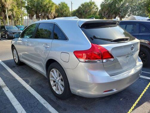 Classic Silver Metallic 2012 Toyota Venza LE