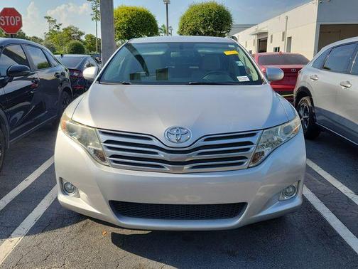 Classic Silver Metallic 2012 Toyota Venza LE