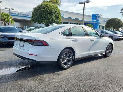 Platinum White Pearl 2024 Honda Accord EX