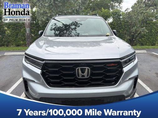 Lunar Silver Metallic 2024 Honda Pilot TrailSport