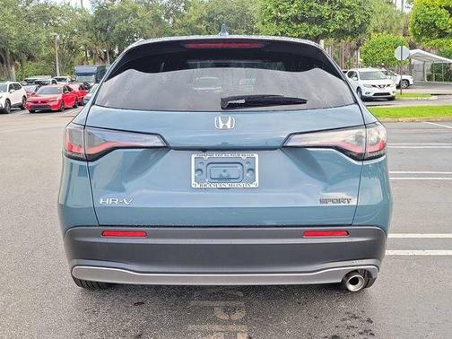 Pearl 2025 Honda HR-V Sport
