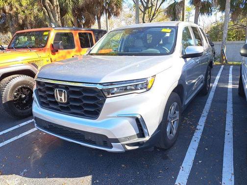 2023 Honda Pilot EX-L 8-Passenger