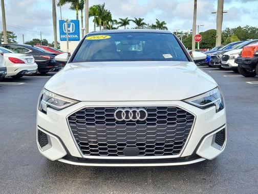 Glacier White Metallic 2024 Audi A3 40 Premium