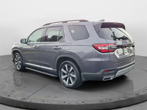 Modern Steel Metallic 2025 Honda Pilot Touring
