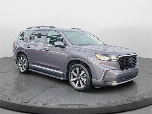 Modern Steel Metallic 2025 Honda Pilot Touring