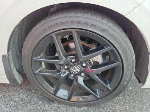 Platinum White Pearl 2024 Honda Civic Sport