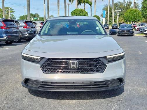 Urban Gray Pearl 2025 Honda Accord SE
