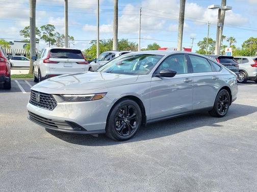 Urban Gray Pearl 2025 Honda Accord SE