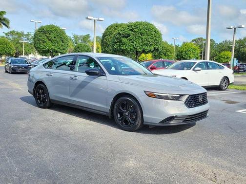Urban Gray Pearl 2025 Honda Accord SE