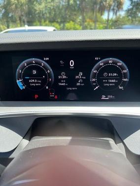 Pure White 2026 Volkswagen Tiguan 2.0T SE