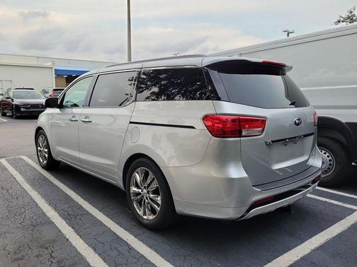 Bright Silver Metallic 2016 Kia Sedona SX-L