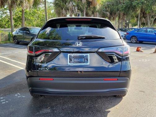 Black 2027 Honda HR-V LX
