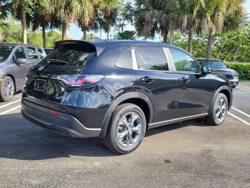 Black 2027 Honda HR-V LX