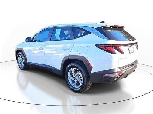2024 Hyundai TUCSON SE