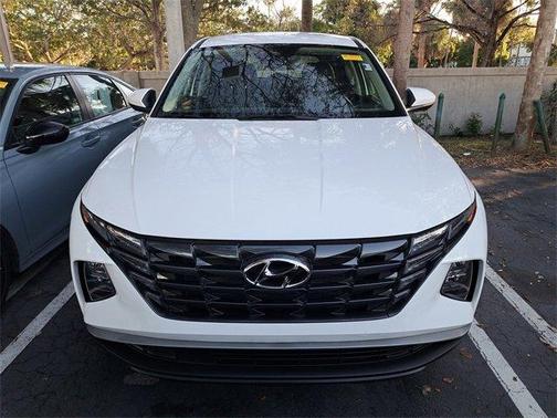 2024 Hyundai TUCSON SE