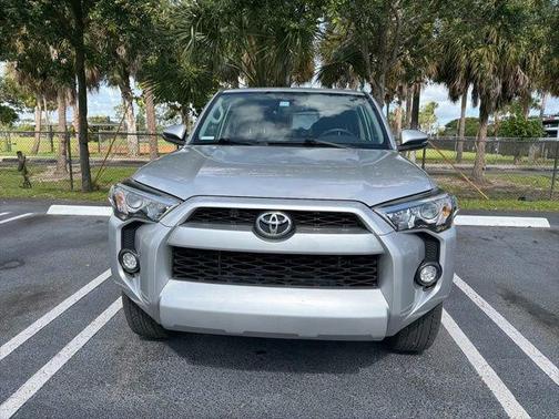 Classic Silver Metallic 2016 Toyota 4Runner SR5 Premium