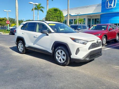 Super White 2019 Toyota RAV4 LE