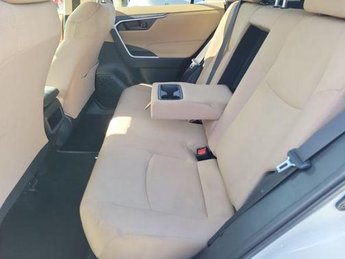 Super White 2019 Toyota RAV4 LE