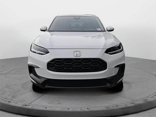 Platinum White Pearl 2026 Honda HR-V LX