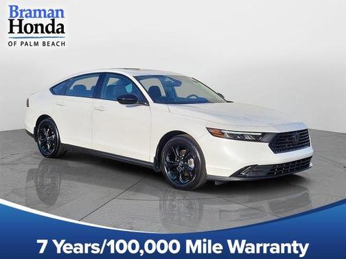 Platinum White Pearl 2025 Honda Accord SE