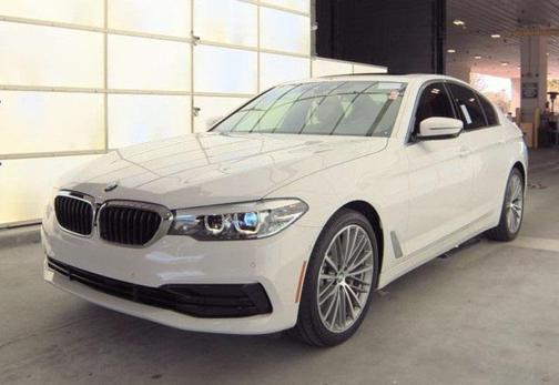 2020 BMW 530 i