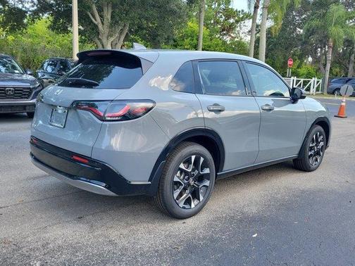 Urban Gray Pearl 2027 Honda HR-V EX-L