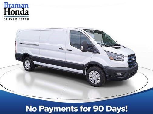 2025 Ford E-Transit Base