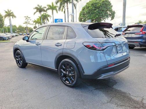 Urban Gray Pearl 2025 Honda HR-V Sport