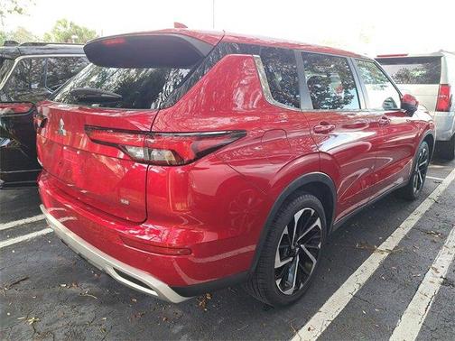 2024 Mitsubishi Outlander SE