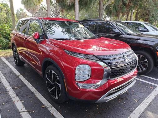 2024 Mitsubishi Outlander SE