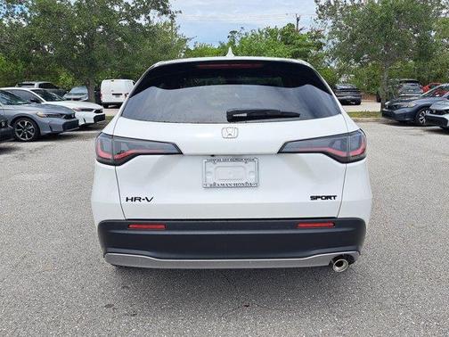 Platinum White Pearl 2026 Honda HR-V Sport