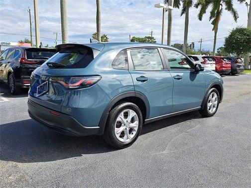 2025 Honda HR-V LX