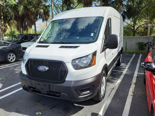 2022 Ford Transit-250 Base