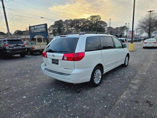 2008 Toyota Sienna XLE Limited