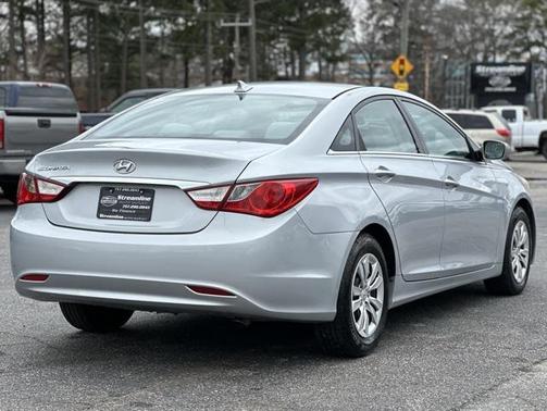 2013 Hyundai SONATA GLS