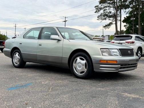 1997 Lexus LS 400 Base